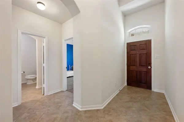605 Palmilla ST, Leander, TX 78641