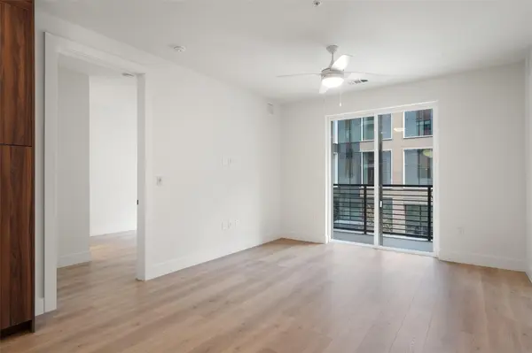 1701 Simond Ave #206, Austin, TX 78723
