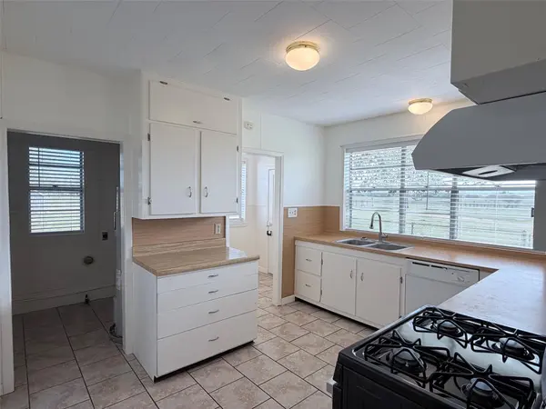 500 Greasy BND, Smithville, TX 78957