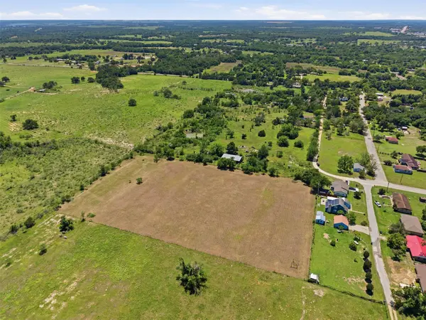 TBD Metcalfe ST, Rockdale, TX 76567