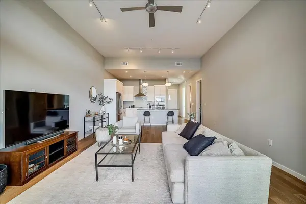 5921 Hiline RD #1204, Austin, TX 78734