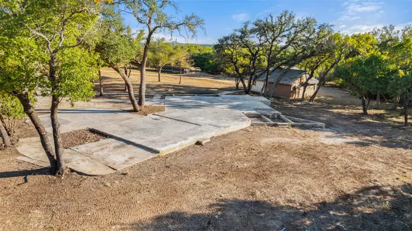 205 Mesquite TRL, Wimberley, TX 78676