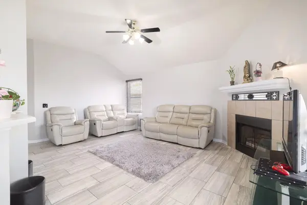 203 Endeavour, Kyle, TX 78640