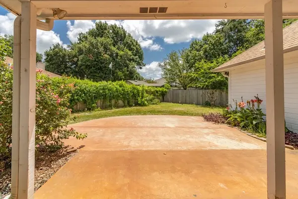 2411 Raintree PATH, Round Rock, TX 78664