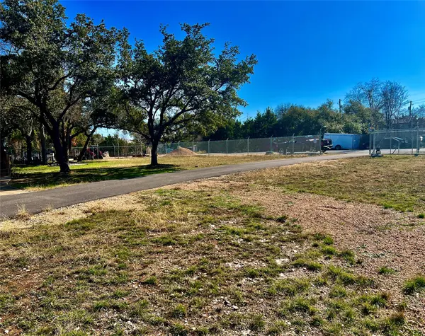15608 CHECOTAH DR, Austin, TX 78734