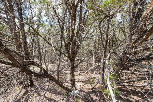 27 Sitting Bull RD, Wimberley, TX 78676