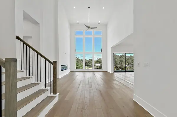 906 Bristol Creek BND, Lakeway, TX 78738