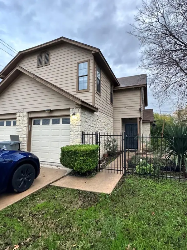 2001 KIRKSEY DR #B, Austin, TX 78741