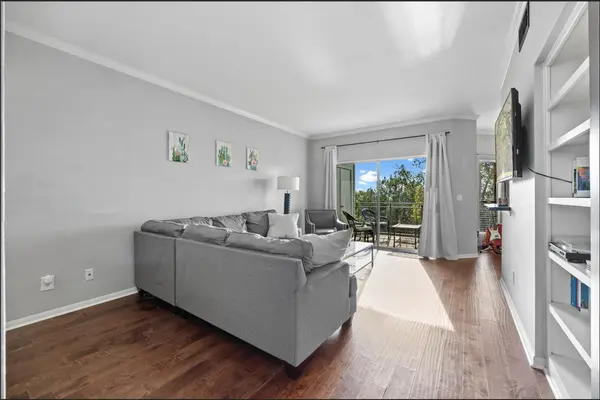 6000 Shepherd Mountain CV #2202, Austin, TX 78730
