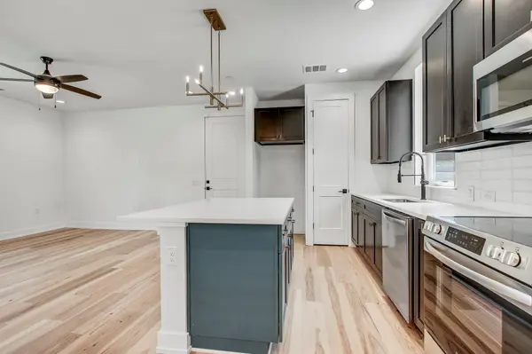 4127 E 12th ST #4, Austin, TX 78721