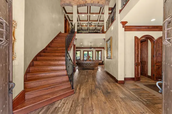 3111 Ski Shores TER, Austin, TX 78730