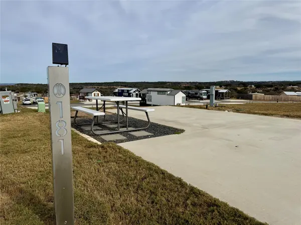 5386 Ranch Road 1376 RD #181, Fredericksburg, TX 78624