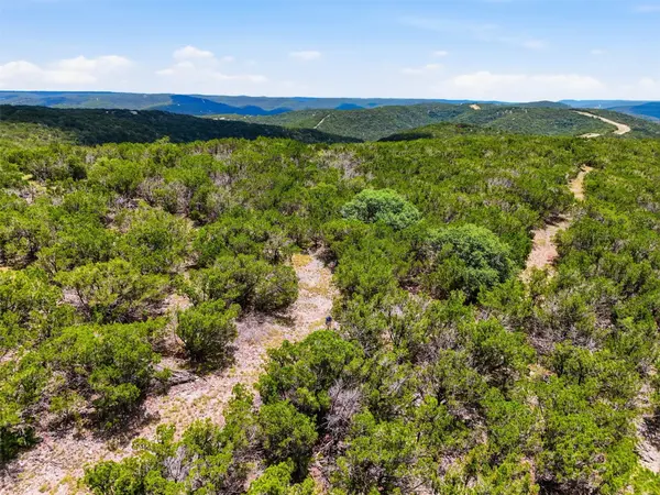 20 Winchester RD, Leakey, TX 78873