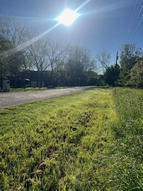 171 Kahana LN, Bastrop, TX 78602