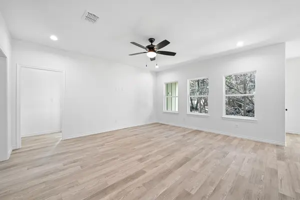 1 Happy Hollow LN, Wimberley, TX 78676