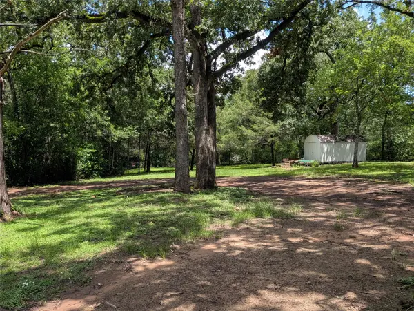 9278 N Highway 77 HWY, Lexington, TX 78947