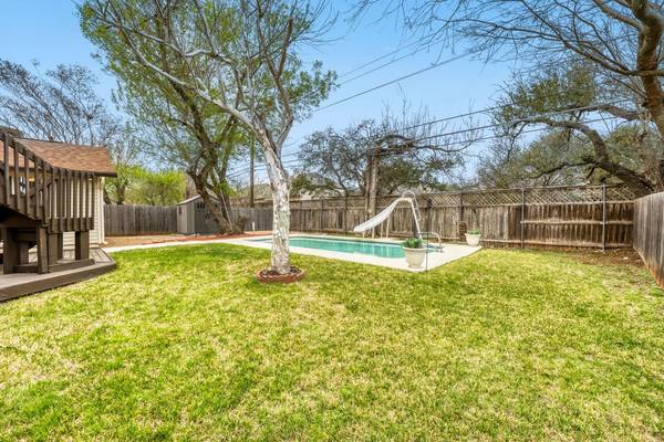 3902 Hillside DR, Round Rock, TX 78681