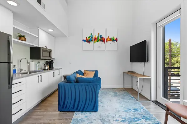 49 Navasota ST #205, Austin, TX 78702