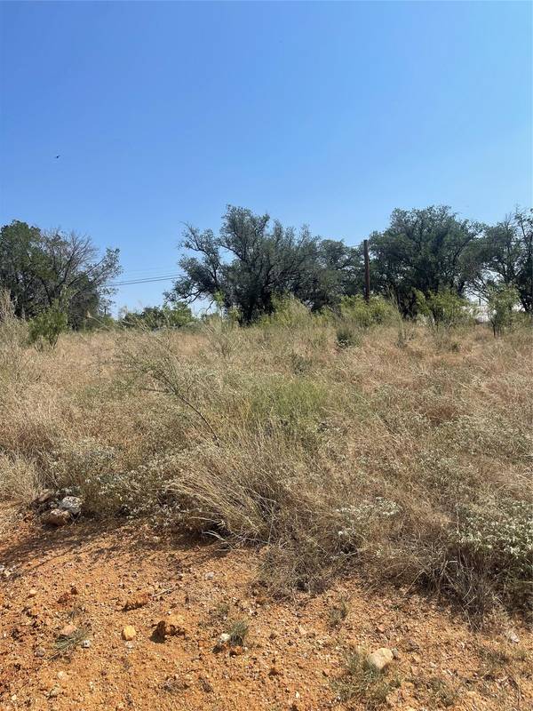 707 Maple LN, Cottonwood Shores, TX 78657