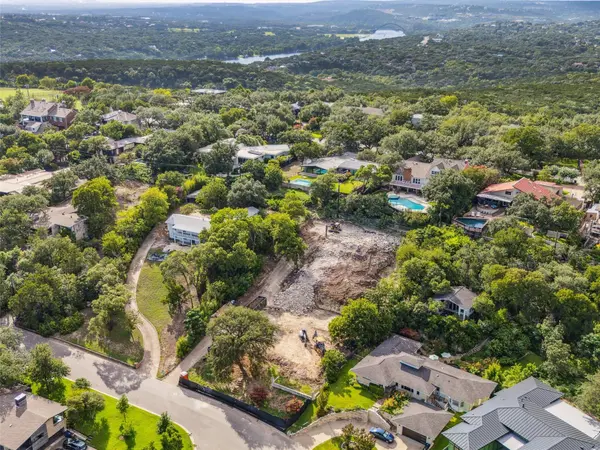 4616 Crestway DR, Austin, TX 78731
