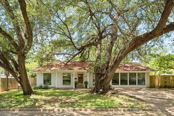 8102 Shadowood DR, Austin, TX 78757