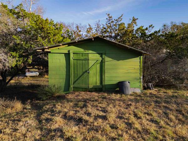 185 Roadrunner LN, Burnet, TX 78611