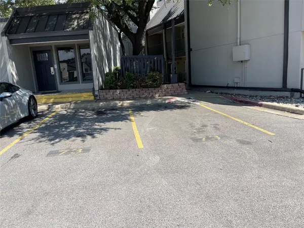 935 La Posada DR #145, Austin, TX 78752
