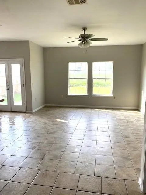 7508 Lazy Creek DR #A, Austin, TX 78724