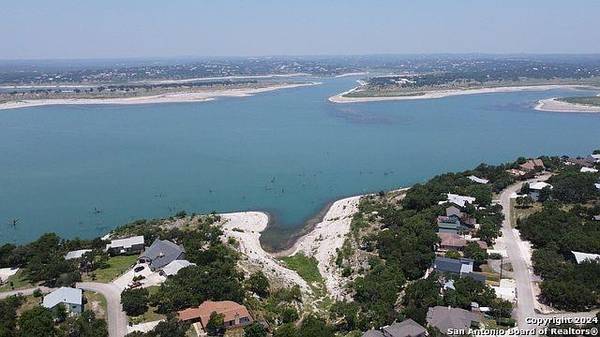 1416 Canyon Edge, Canyon Lake, TX 78133