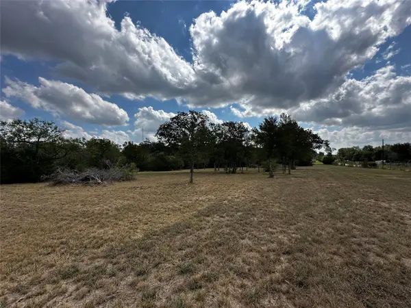 1501 Old Colony Line RD, Dale, TX 78616