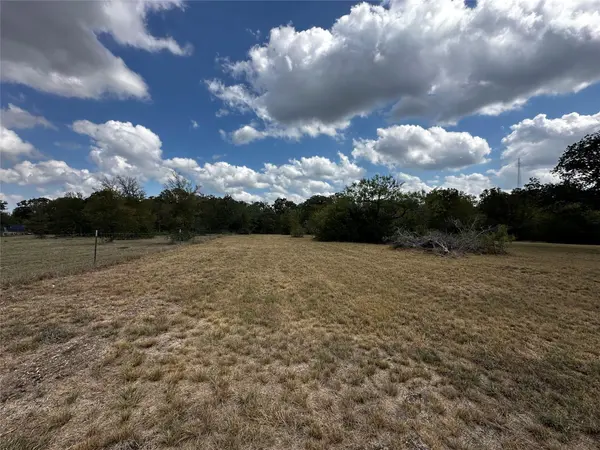 1501 Old Colony Line RD, Dale, TX 78616