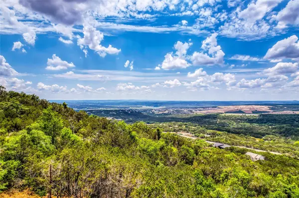 8224 Bar K Ranch RD, Lago Vista, TX 78645