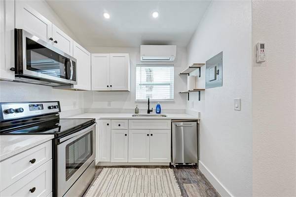 2302 Leon Leon ST #6, Austin, TX 78705