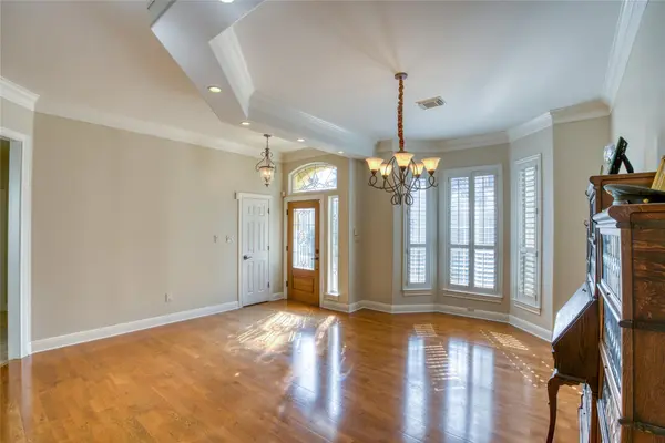 219 The Hills DR #5, The Hills, TX 78738