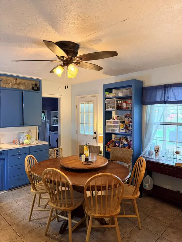 531 E Houston ST, Giddings, TX 78942
