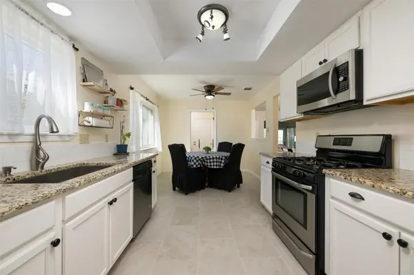 1408 Doonesbury DR, Austin, TX 78758