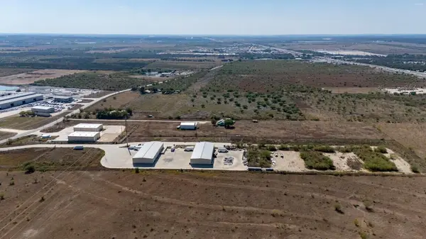 6802 S Old Bastrop HWY, San Marcos, TX 78666