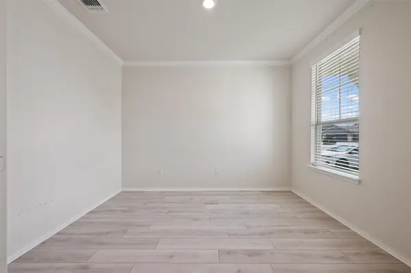 225 Gunther WAY, Taylor, TX 76574