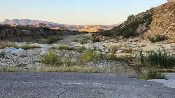 Lot 14 Las Montanas DR, Lajitas, TX 79852