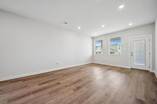 249 Firefox WAY, Jarrell, TX 76537