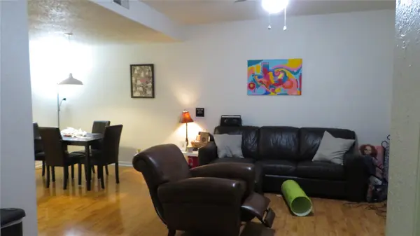1910 Robbins PL #202, Austin, TX 78705