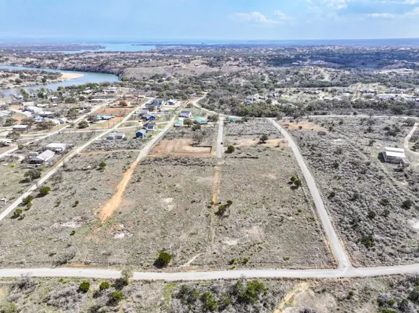 1006 Sandy Harbor DR, Horseshoe Bay, TX 78657