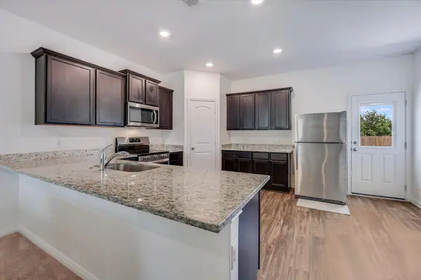 145 Riverdale DR, Jarrell, TX 76537