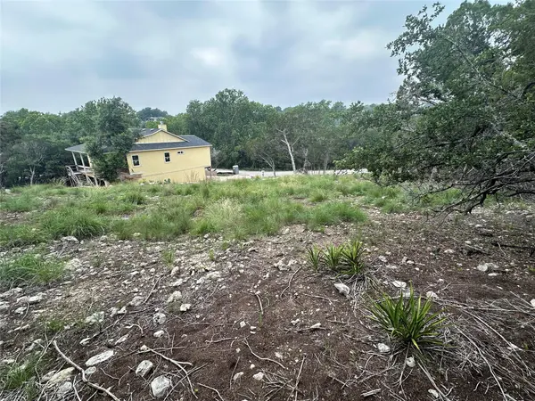 20027 Continental DR, Lago Vista, TX 78645