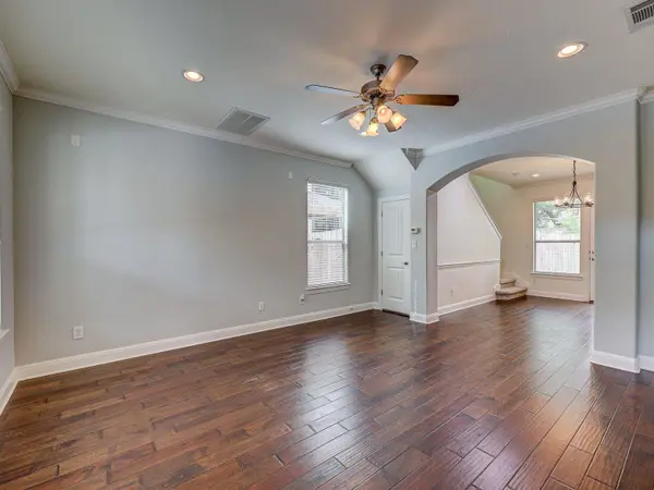 6708 Menchaca RD #7, Austin, TX 78745