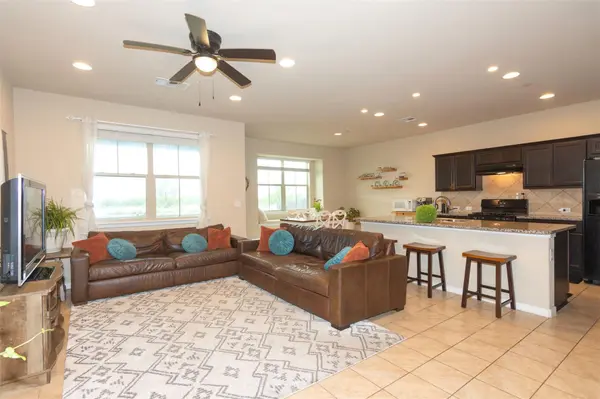 2880 Donnell DR #2203, Round Rock, TX 78664
