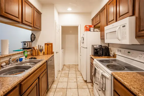 807 W 25th ST #102, Austin, TX 78705