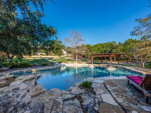 160 Wimberley Ranch DR, Wimberley, TX 78676