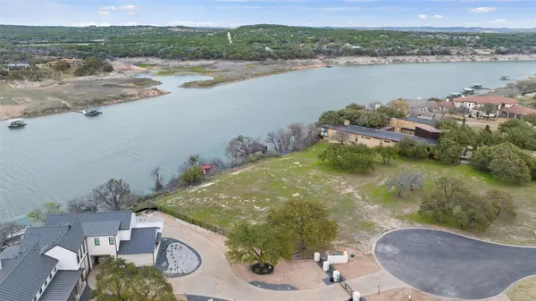 25208 Chernosky Point CV, Spicewood, TX 78669