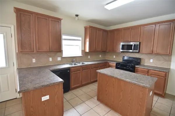 2413 Rachel CT, Round Rock, TX 78664